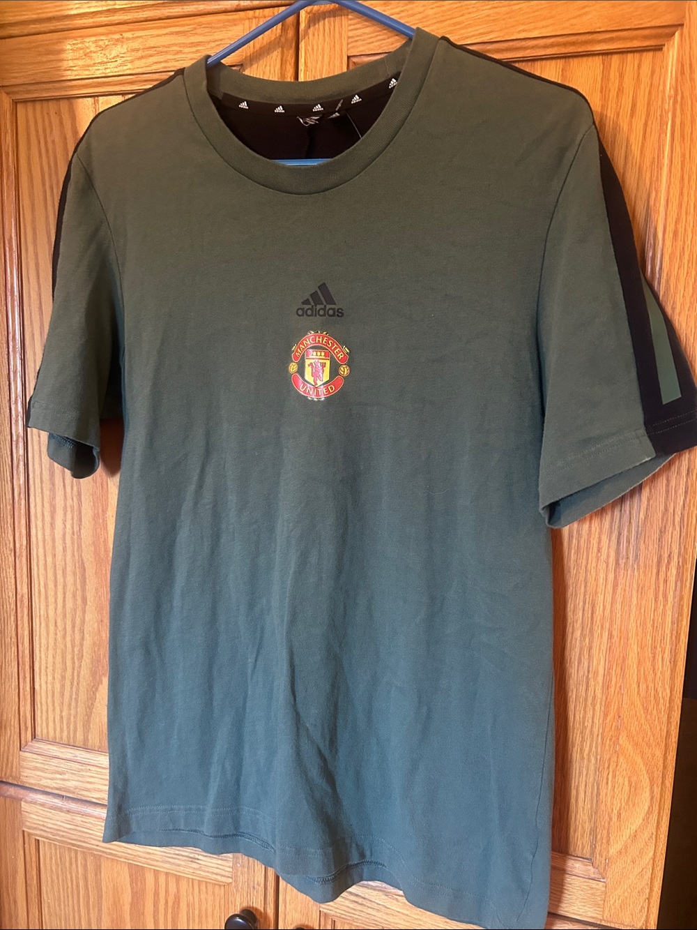 Vintage adidas Olive Green Manchester United Crest Short Sleeve Tee